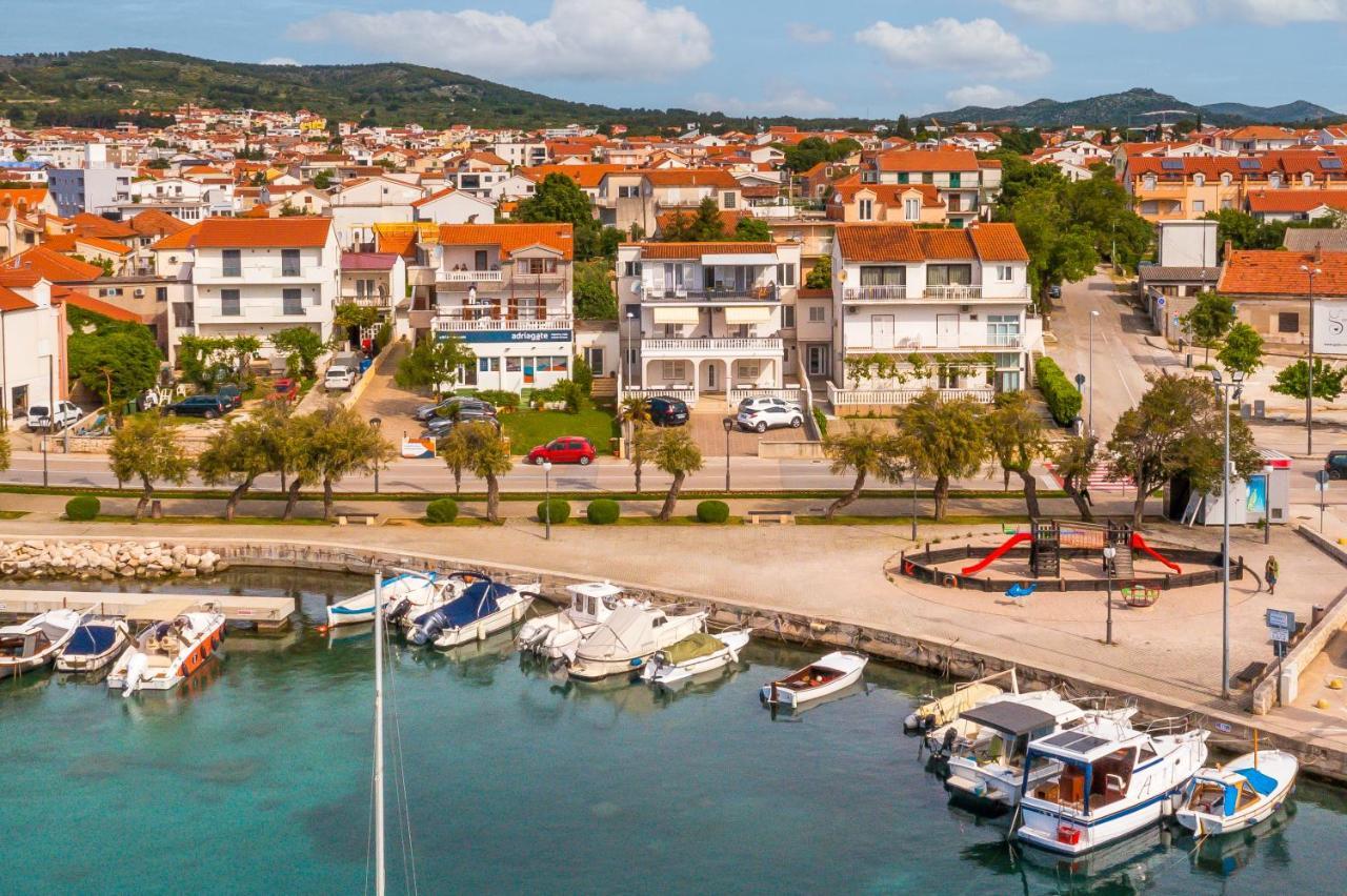 Apartment And Rooms Dalmatiko Vodice Exterior foto